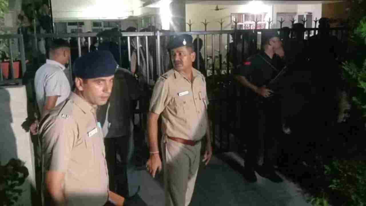 Chandigarh Blast: पंजाब-हरियाणा में छापेमारी, सीमा पार से जुड़े हैं चंडीगढ़ ब्लास्ट के तार