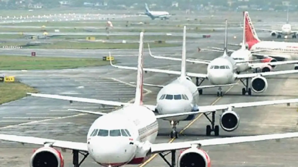 3 दिन में 18 विमानों को बम से उड़ाने की धमकी, ऐसी स्थिति में क्या करें यात्री?