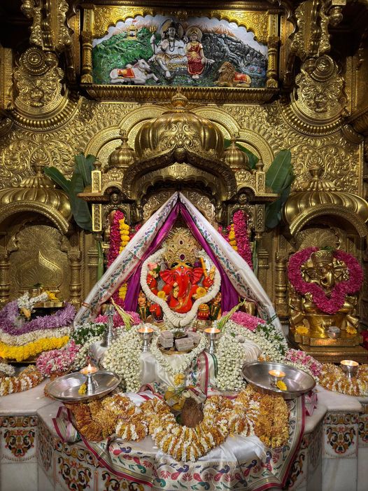 Live Darshan: हमारे साथ कीजिए देश और दुनिया के प्रमुख मंदिरों के लाइव दर्शन