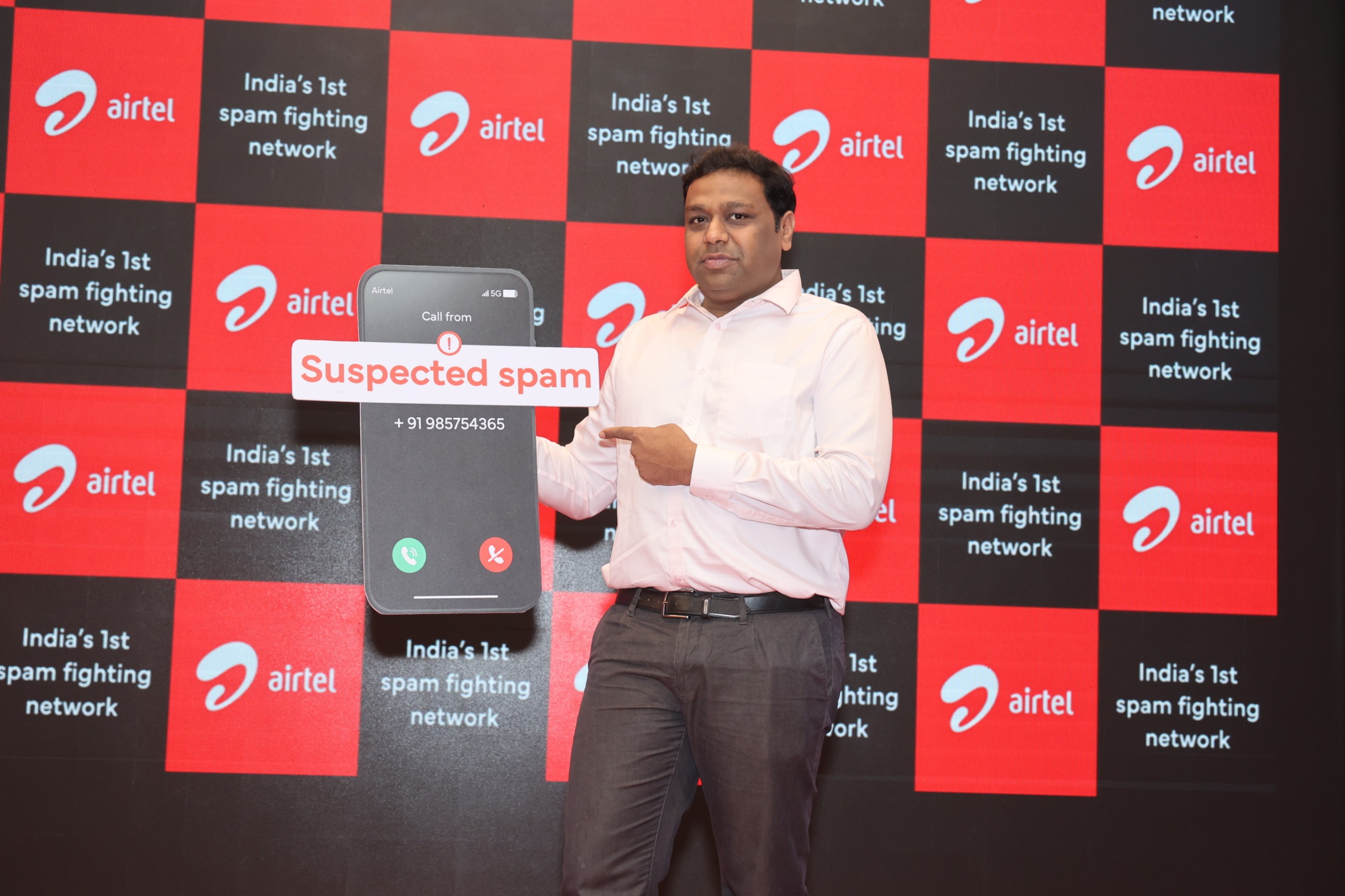 Photo caption - Ritesh Agrawal, CEO - Madhya Pradesh & Chhattisgarh, Bharti Airtel announces that Airtel's AI-powered network solution has bid farewell to spam calls and SMSes in MP&CG. Free of cost solution with automatic activation for Airtel customers.