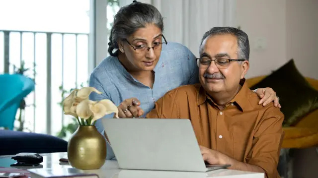 Digital Life Certificate: पेंशन का लाभ उठा रहे बुजुर्ग ऐसे बना सकते हैं अपना डिजिटल जीवन प्रमाण पत्र, बस करना होगा ये काम