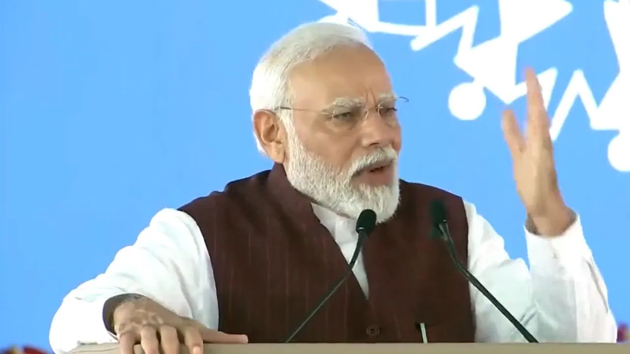 PM मोदी ने वर्चुअल रूप से मेरिल के एडवांस्ड मैन्युफैक्चरिंग सेंटर का किया उद्घाटन