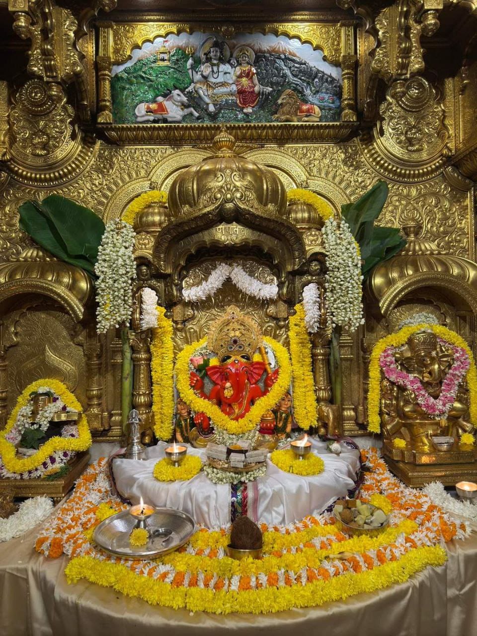 Live Darshan: हमारे साथ कीजिए देश और दुनिया के प्रमुख मंदिरों के लाइव दर्शन
