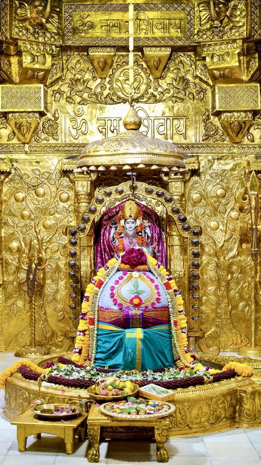 Live Darshan: हमारे साथ कीजिए देश और दुनिया के प्रमुख मंदिरों के लाइव दर्शन