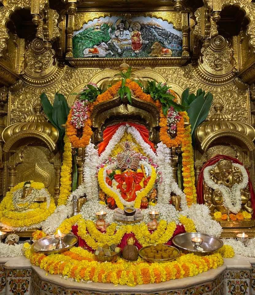 Live Darshan : हमारे साथ कीजिए देश और दुनिया के प्रमुख मंदिरों के लाइव दर्शन
