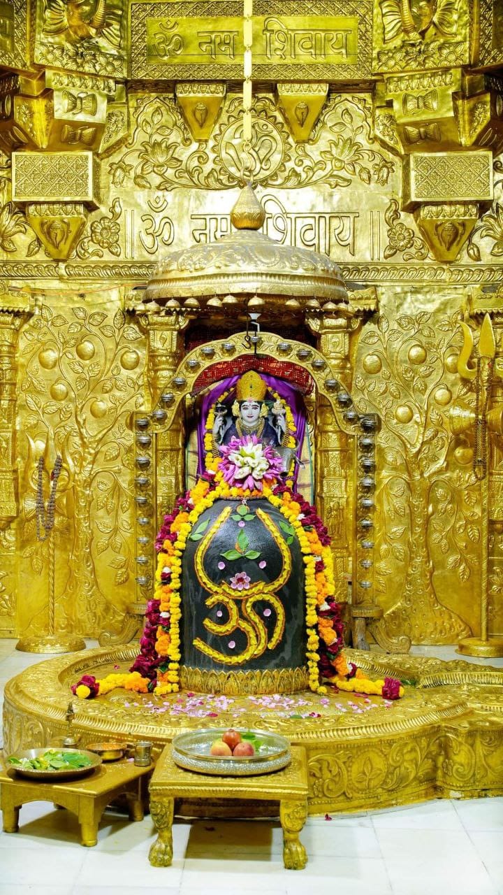 Live Darshan: हमारे साथ कीजिए देश और दुनिया के प्रमुख मंदिरों के लाइव दर्शन