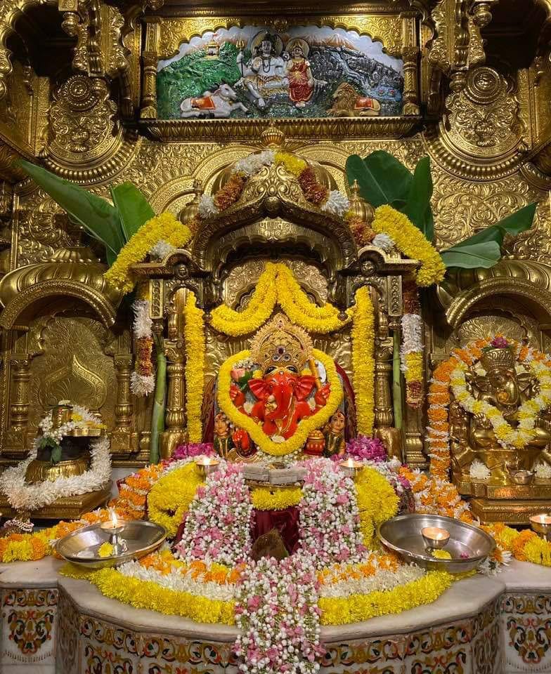 Live Darshan: हमारे साथ कीजिए देश और दुनिया के प्रमुख मंदिरों के लाइव दर्शन