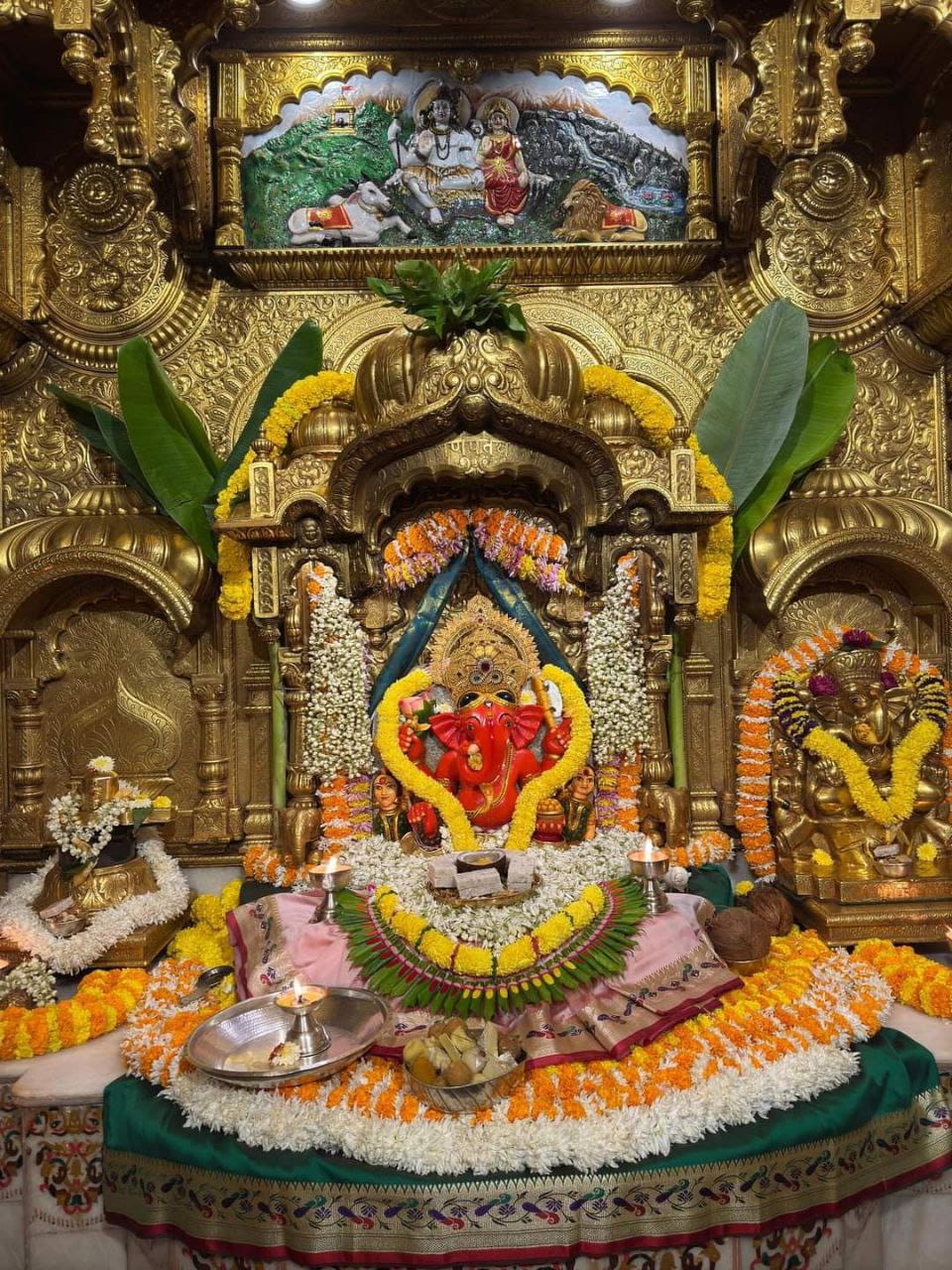 Live Darshan: हमारे साथ कीजिए देश और दुनिया के प्रमुख मंदिरों के लाइव दर्शन