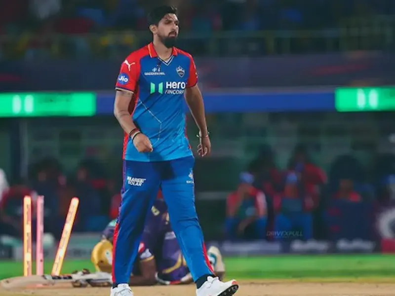 IPL का एक अनोखा रिकॉर्ड, इन 3 गेंदबाजों ने डेब्यू मुकाबले की पहली गेंद पर किया बड़ा कारनामा, भारतीय नाम भी हैं शामिल