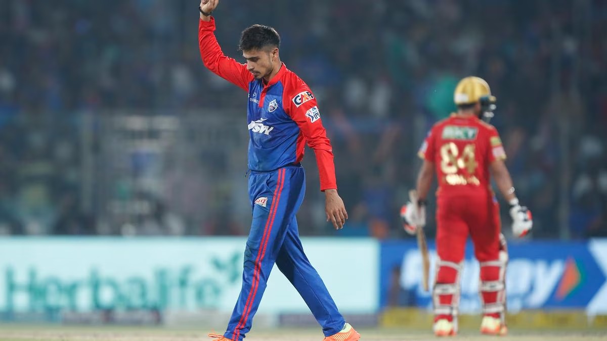 पहले RCB, फिर दिल्ली का बने हिस्सा.. इस सीजन पंजाब की जर्सी में दिखेगा यह खिलाड़ी, बेहद रोमांचक है इस प्लेयर की कहानी