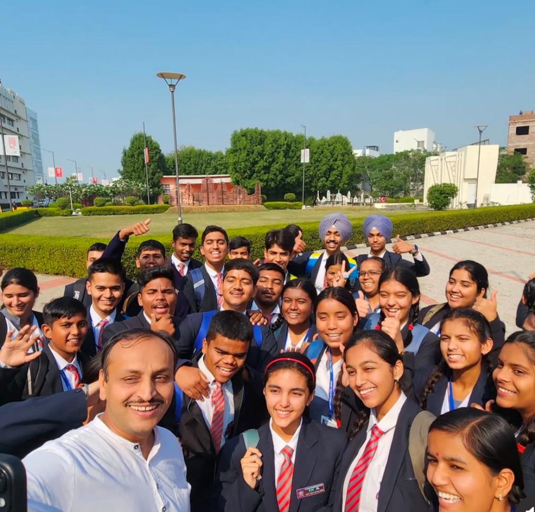 सिम्बायोसिस यूनिवर्सिटी ऑफ एप्लाइड साइंसेज, इंदौर में सिम्बि अर्थ - क्लाइमेट कॉन्क्लेव 2025 सफलतापूर्वक संपन्न