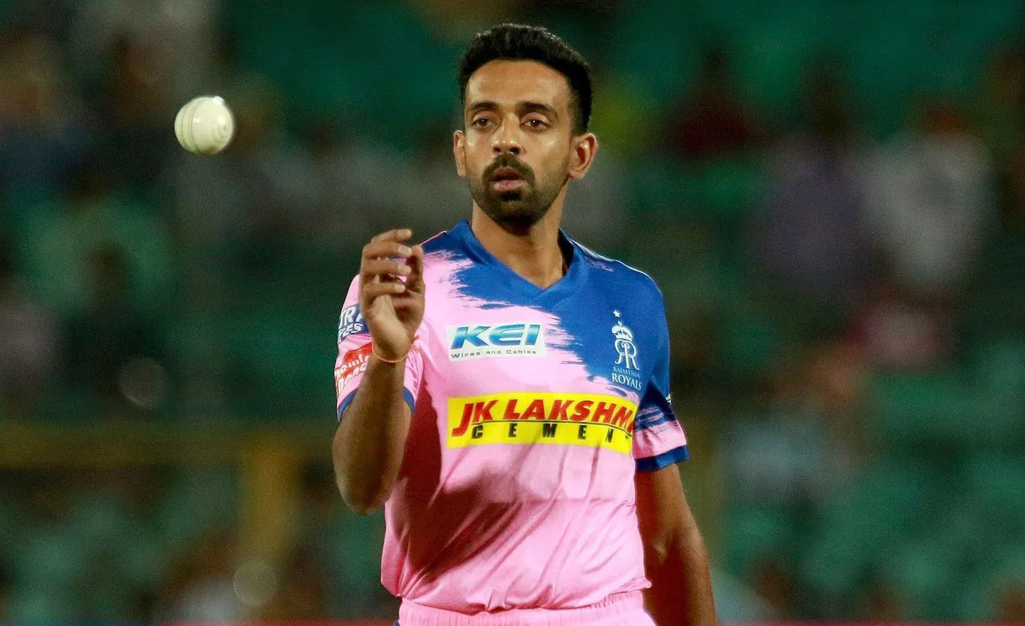 IPL इतिहास में किस खिलाड़ी ने फेंके हैं सबसे ज्यादा मेडन ओवर? इन 2 नामों ने किया हैरान
