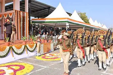 Ujjain: धूमधाम से मना उज्जैन में 76वां गणतंत्र दिवस, मंत्री टेटवाल ने किया ध्वजारोहण