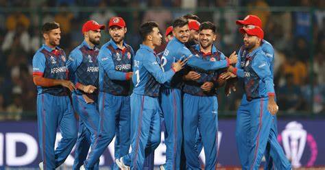 Mohammed Siraj की रफ़्तार ने हेड को किया 'चित'! RCB बॉलर का जलवा, सोशल मीडिया पर मीम्स की लगी झड़ी