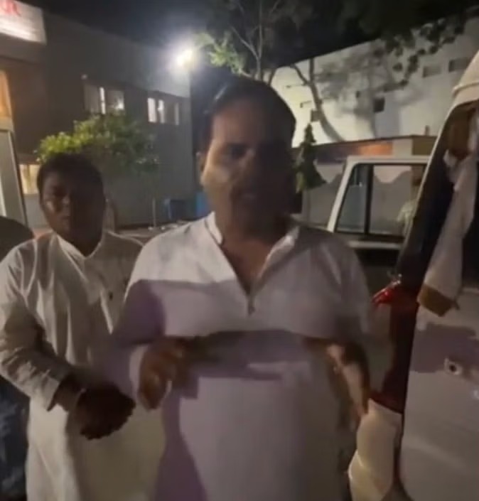कांग्रेस के इस नेता पर हुआ जानलेवा हमला, राजनीतिक गलियारों में मची हलचल