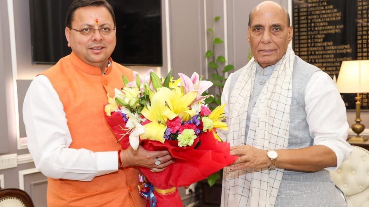 रक्षा मंत्री राजनाथ सिंह से मिले CM धामी, सैन्य छावनियों से लेकर हवाई सेवा तक, जानें क्या हुई चर्चा