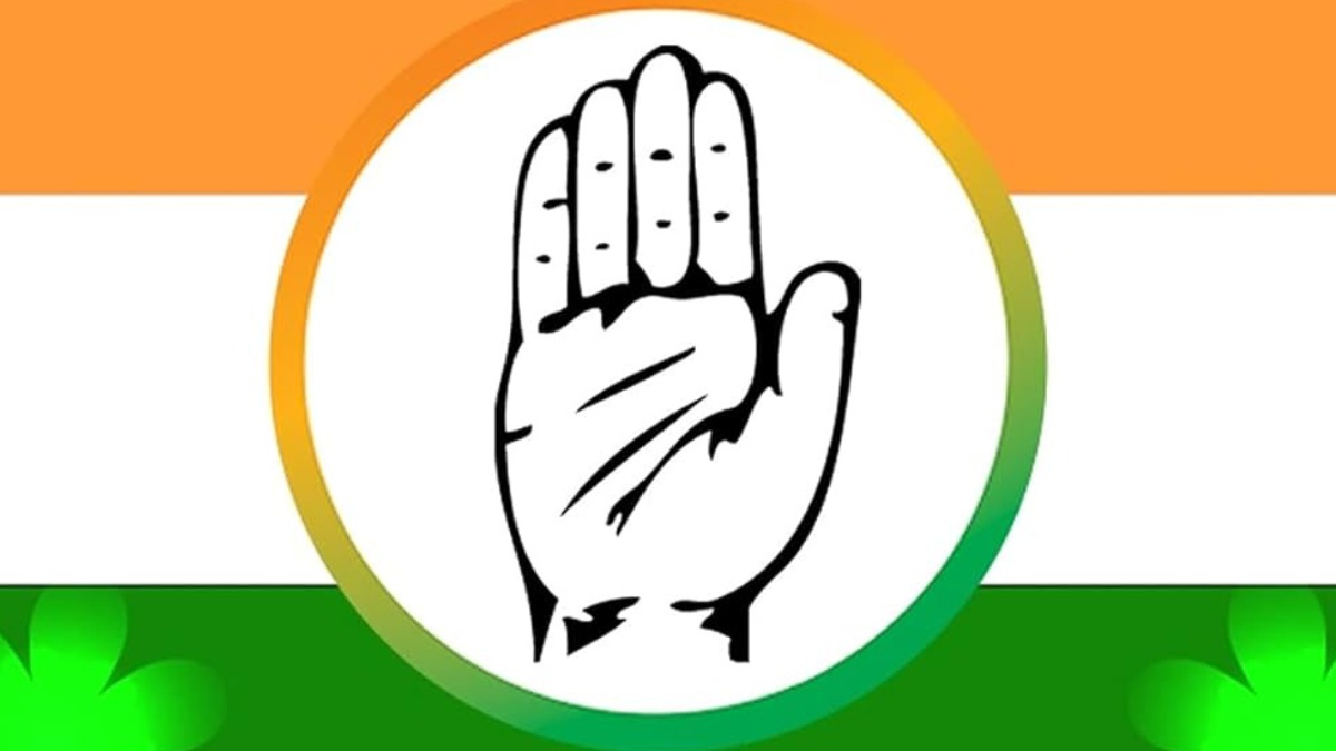 इतिहास पर सियासी घमासान, झांसी की रानी ने की आत्महत्या, अंग्रेजों से लिया करती थी पेंशन, कांग्रेस नेता के बिगड़े बोल