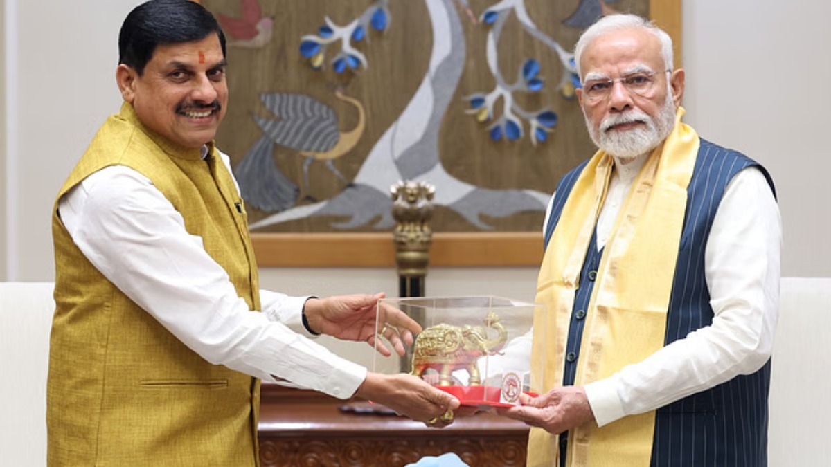 राजनीतिक शिष्टाचार या रणनीति, दिल्ली में PM से मिले CM मोहन यादव, प्रधानमंत्री को क्यों दिया खास निमंत्रण, जानें वजह