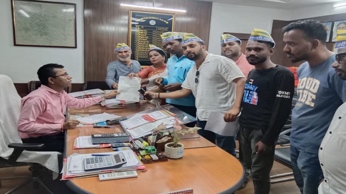 बिजली संकट पर AAP का हल्ला बोल, दरों में बढ़ोतरी और कटौती पर जताई आपत्ति