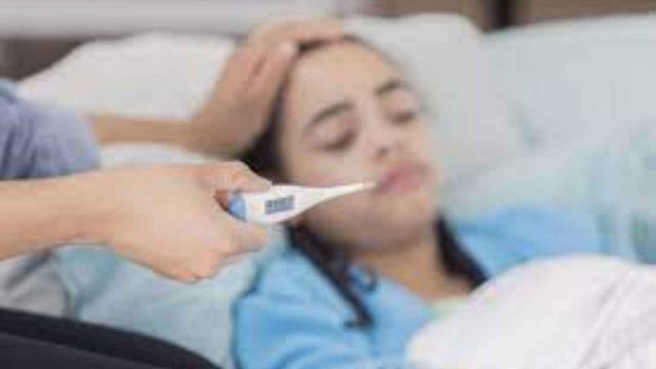 हर कुछ दिन में बुखार