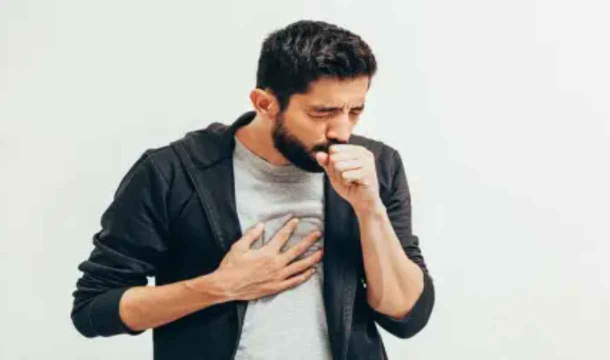 खांसी में खून आना मतलब कैंसर?