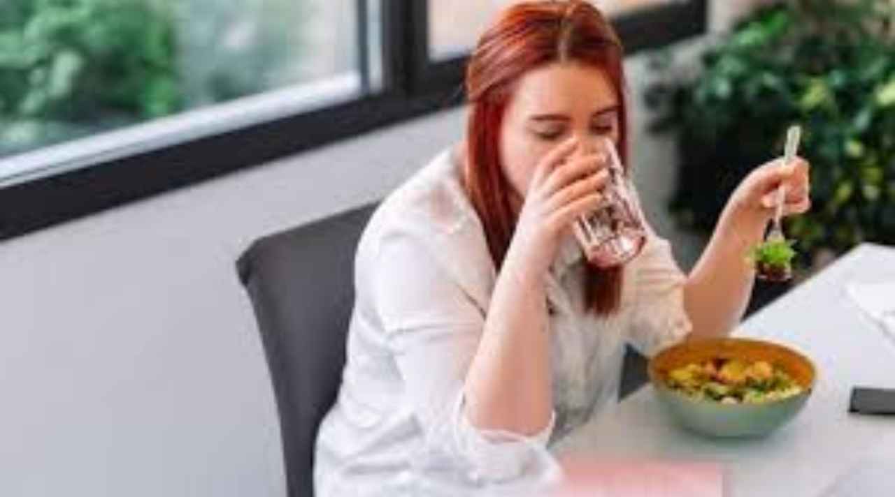 Drinking water immediately after eating is like poison