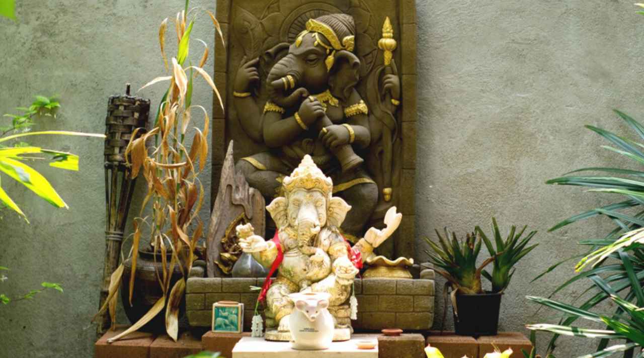 Ganesh Ji Idols