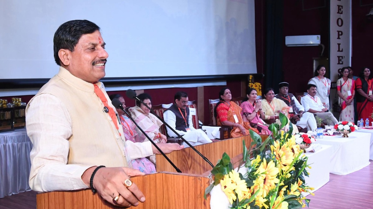 छात्रा की सीएम यादव से मांग, सेक्सुअल हरासमेंट पर भी हो चर्चा, बोली विकसित भारत की बात तो…