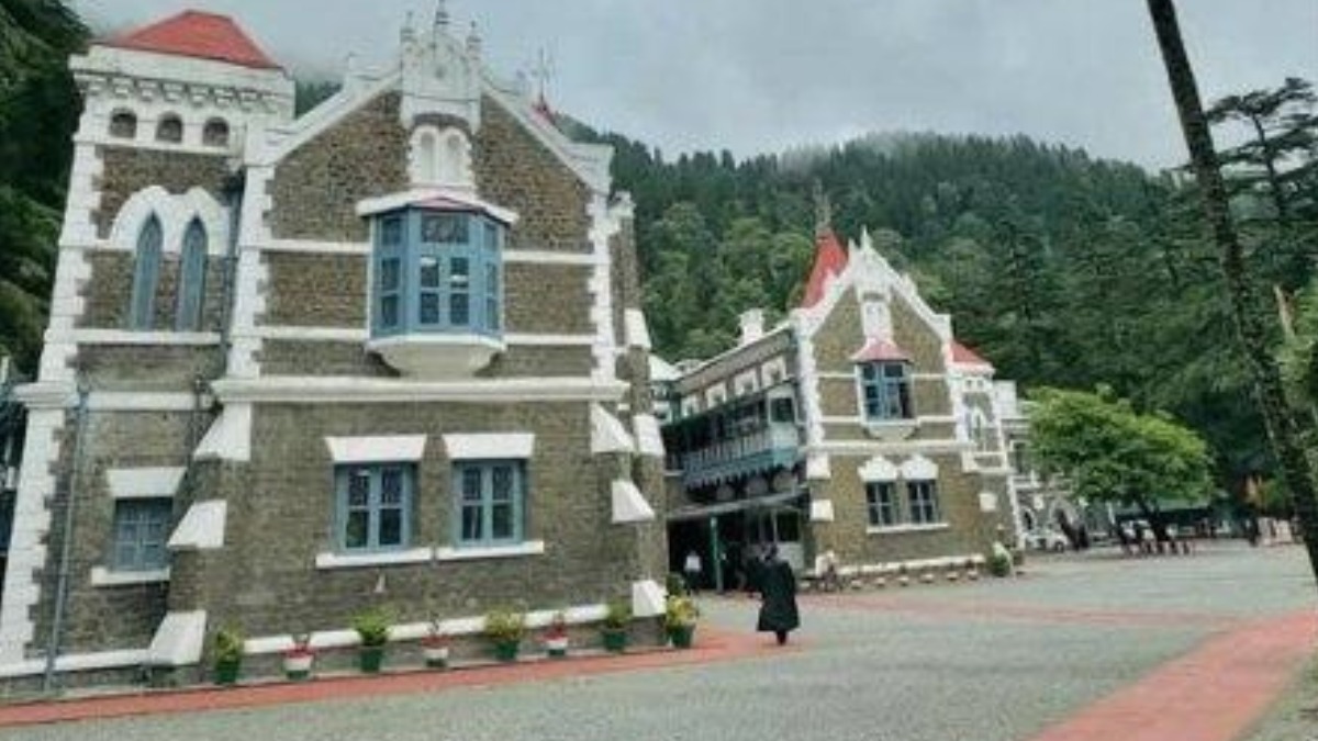 पंचायत चुनाव से ठीक पहले हाईकोर्ट का बड़ा फैसला, निर्वाचन आयोग के इस आदेश पर लगी रोक
