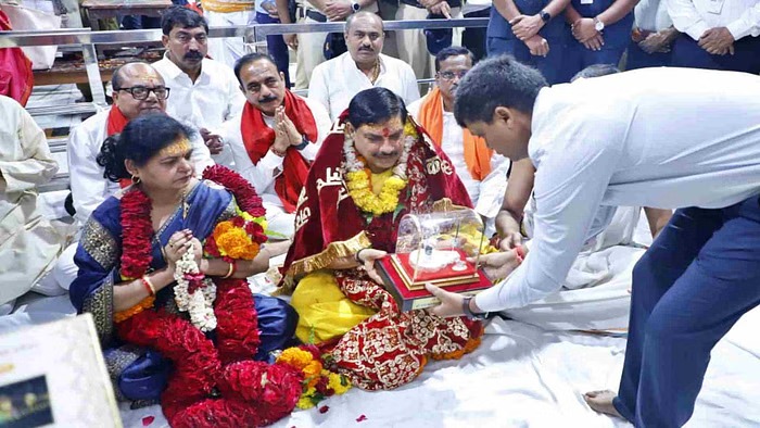 महाकाल की शरण में सीएम मोहन यादव, शिप्रा में किया स्नान, बोले बहनों को सशक्त बनाना ही हमारी प्राथमिकता