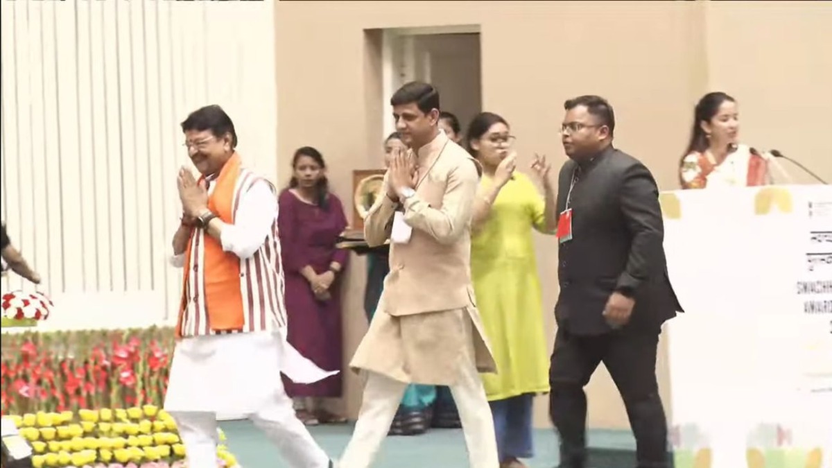 आंठवी बार स्वच्छता में नंबर वन बना इंदौर, सुपर लीग में रहा सबसे अव्वल, राष्ट्रपति ने किया सम्मानित