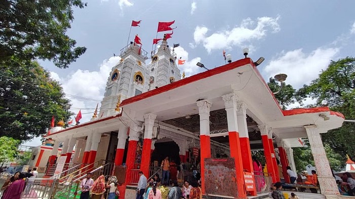 खजराना गणेश के सिर पर सजेगा 6 किलो के सोने का मुकुट, चांदी से निखरेगा मंदिर का गर्भगृह