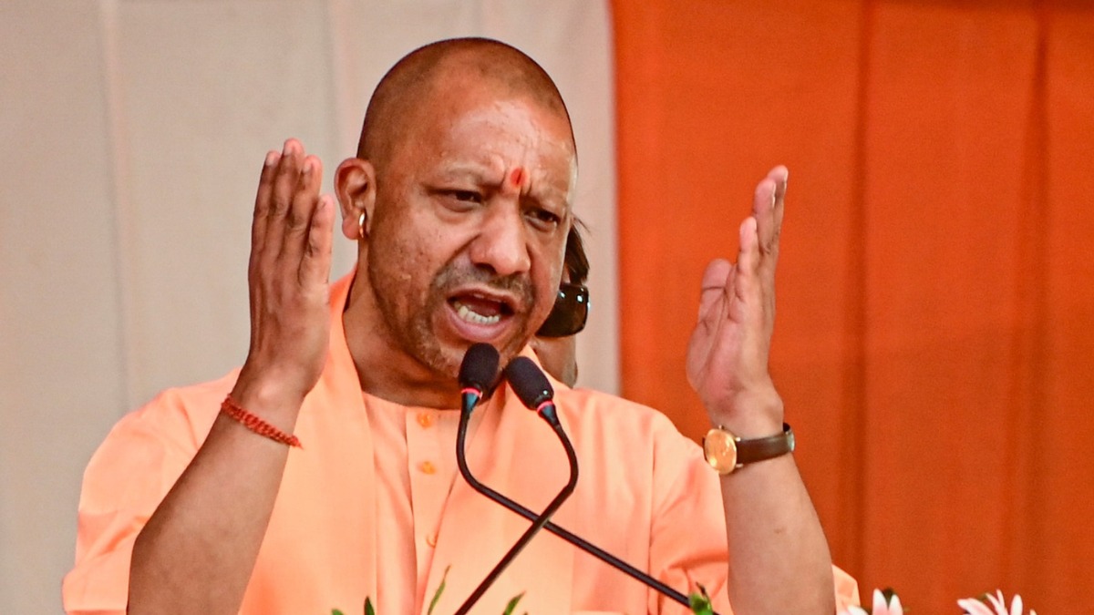 यूपी सरकार की दोहरी पहल, महिलाओं को स्टांप में 1% की छूट, 15 साल पुरानी गाड़ियां होंगी कबाड़