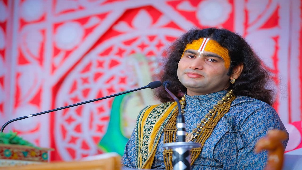 छांगुर को लेकर अनिरुद्धाचार्य का भड़काऊ बयान, कहा- इनके 10-10 बच्चे तुम्हारे बच्चों को मारेंगे