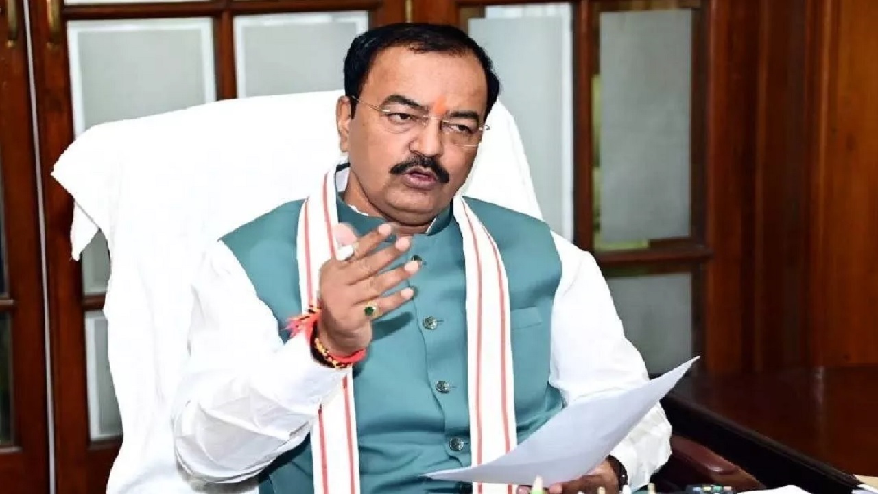 अखिलेश यादव पर केशव मौर्य का निशाना, सपा को बताया मदरसावादी पार्टी