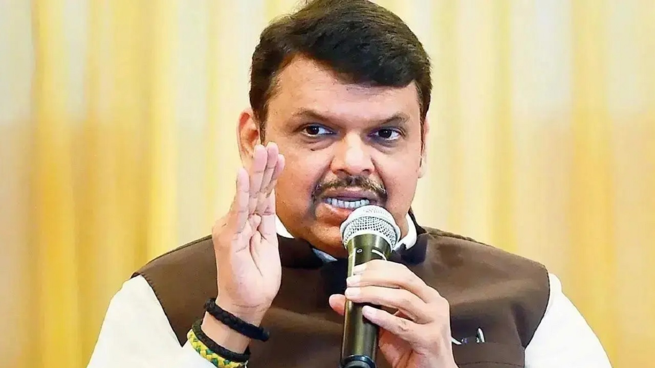 विधायकों की गरिमा को किया शर्मसार- संजय गायकवाड़ की हरकत पर सीएम फडणवीस का फूटा गुस्सा