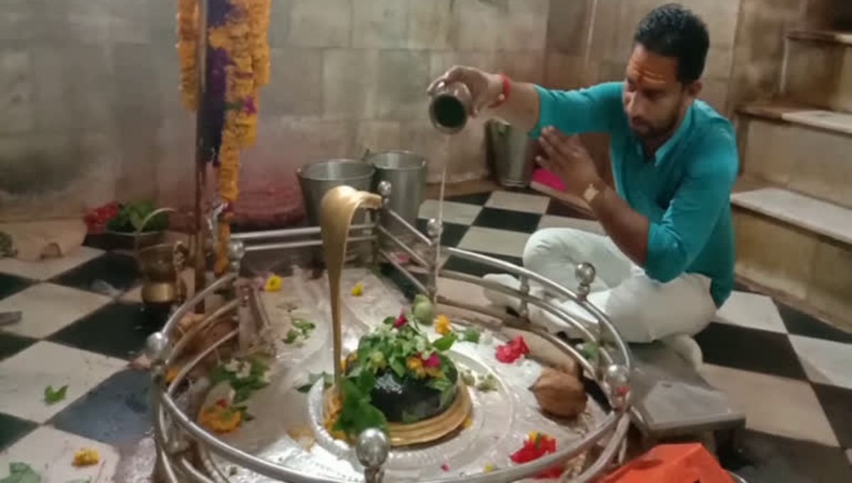 Mankameshwar Mahadev Temple