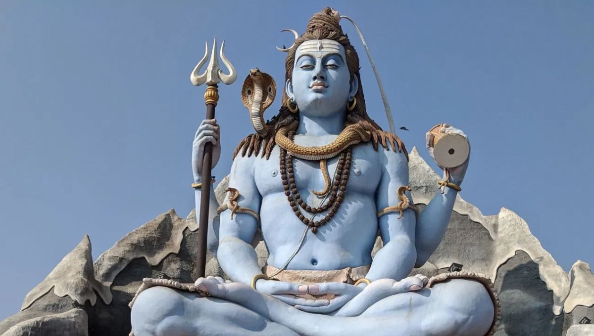 महादेव की कृपा चाहिए? सावन के अंतिम प्रदोष व्रत पर इन बातों का रखें खास ध्यान