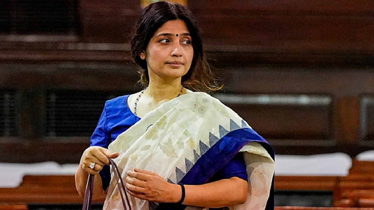 डिंपल यादव ने जताई नाराज़गी, कहा- स्कूल विलय से बच्चों का भविष्य खतरे में