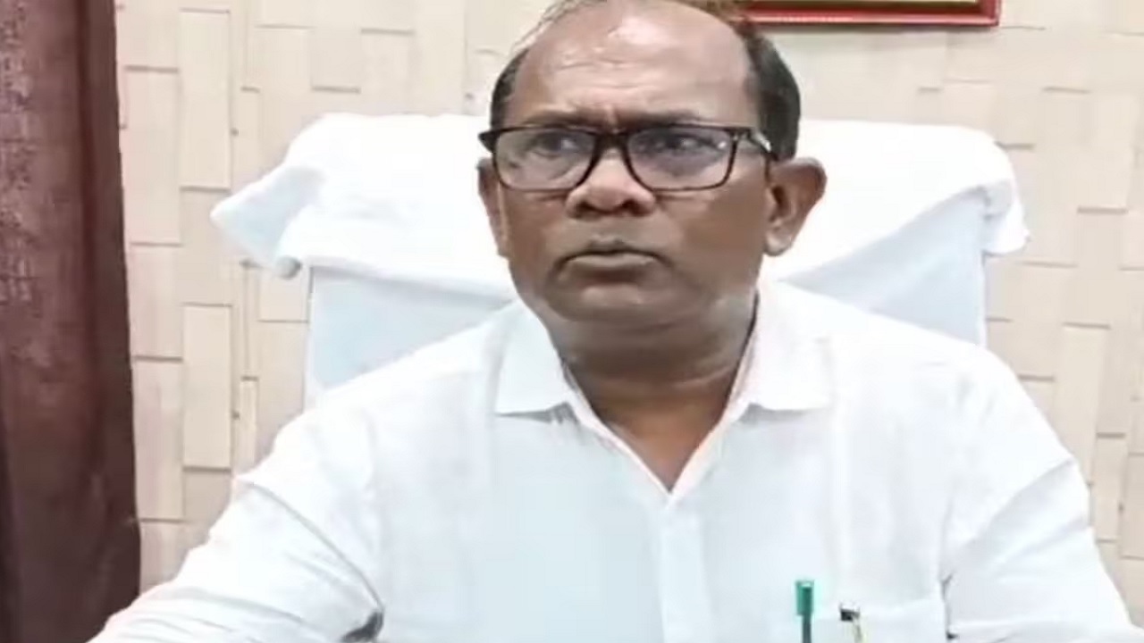 कानपुर नगर के सीएमओ डॉ. उदयनाथ की तैनाती रद्द, वापस भेजे गए श्रावस्ती