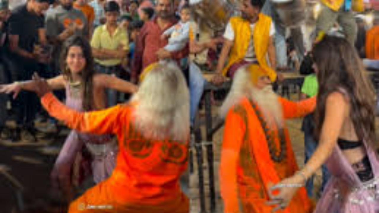 विदेशी लड़की संग मस्त होकर झूमे बाबा, VIDEO देख लोग बोले- ये क्या कर रहे हो...