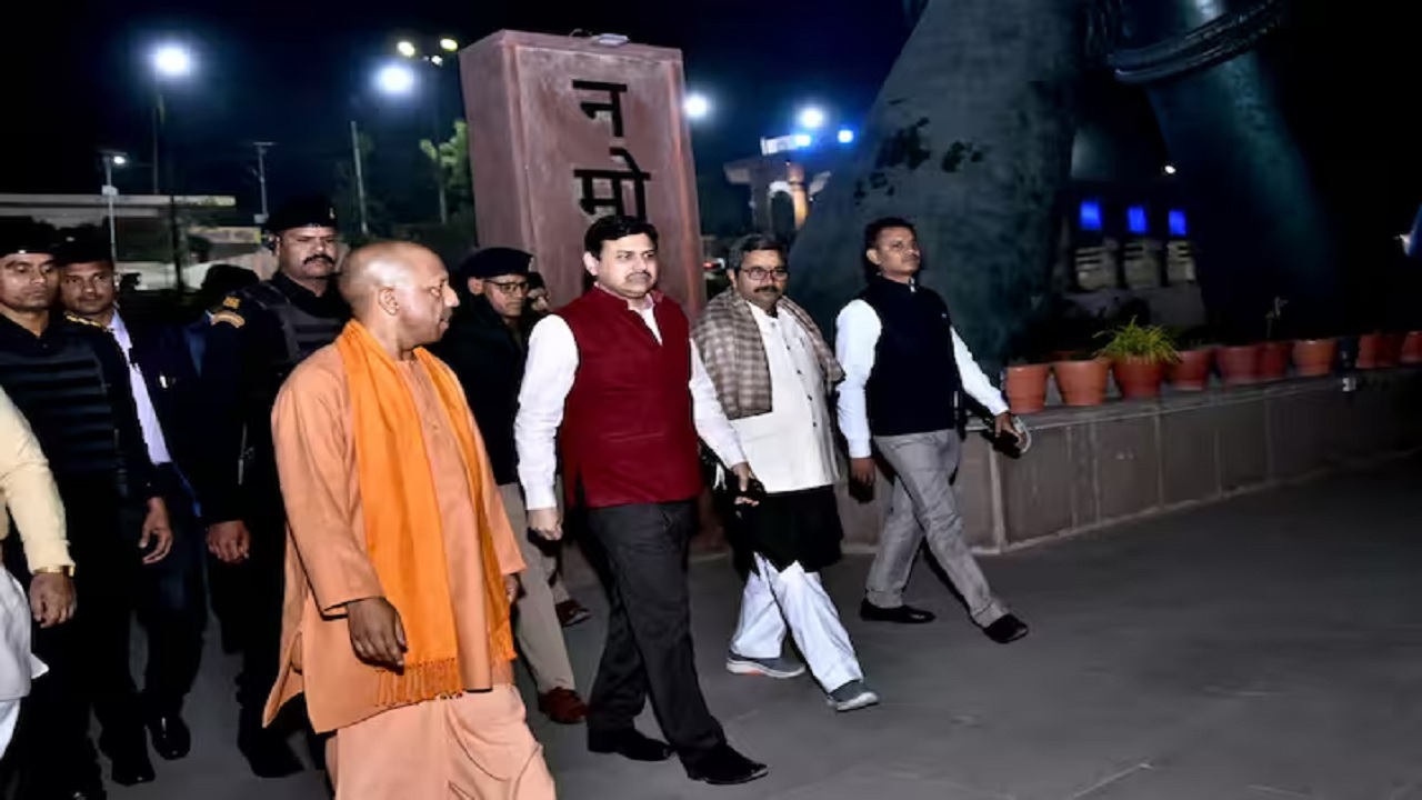 आज से दो दिन के वाराणसी दौरे पर CM योगी, कांवड़ यात्रा की तैयारियों का लेंगे जायजा