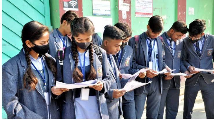 अब डिजिटल सिस्टम से होगी 10वीं-12वीं की कॉपियों की जांच, तेजी से पूरा होगा काम, जानें पूरी प्रक्रिया