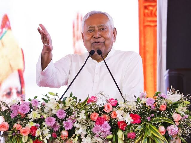 स्वतंत्रता दिवस पर नीतीश कुमार की 4 बड़ी घोषणाएं, छात्रों से लेकर प्रवासी बिहारियों तक को मिला ये खास तोहफा