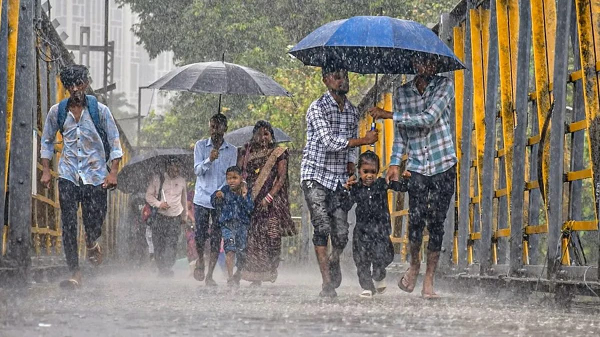 अगले 24 घंटो में इन 23 जिलों में होगी भारी बारिश, मौसम विभाग ने जारी किया अलर्ट