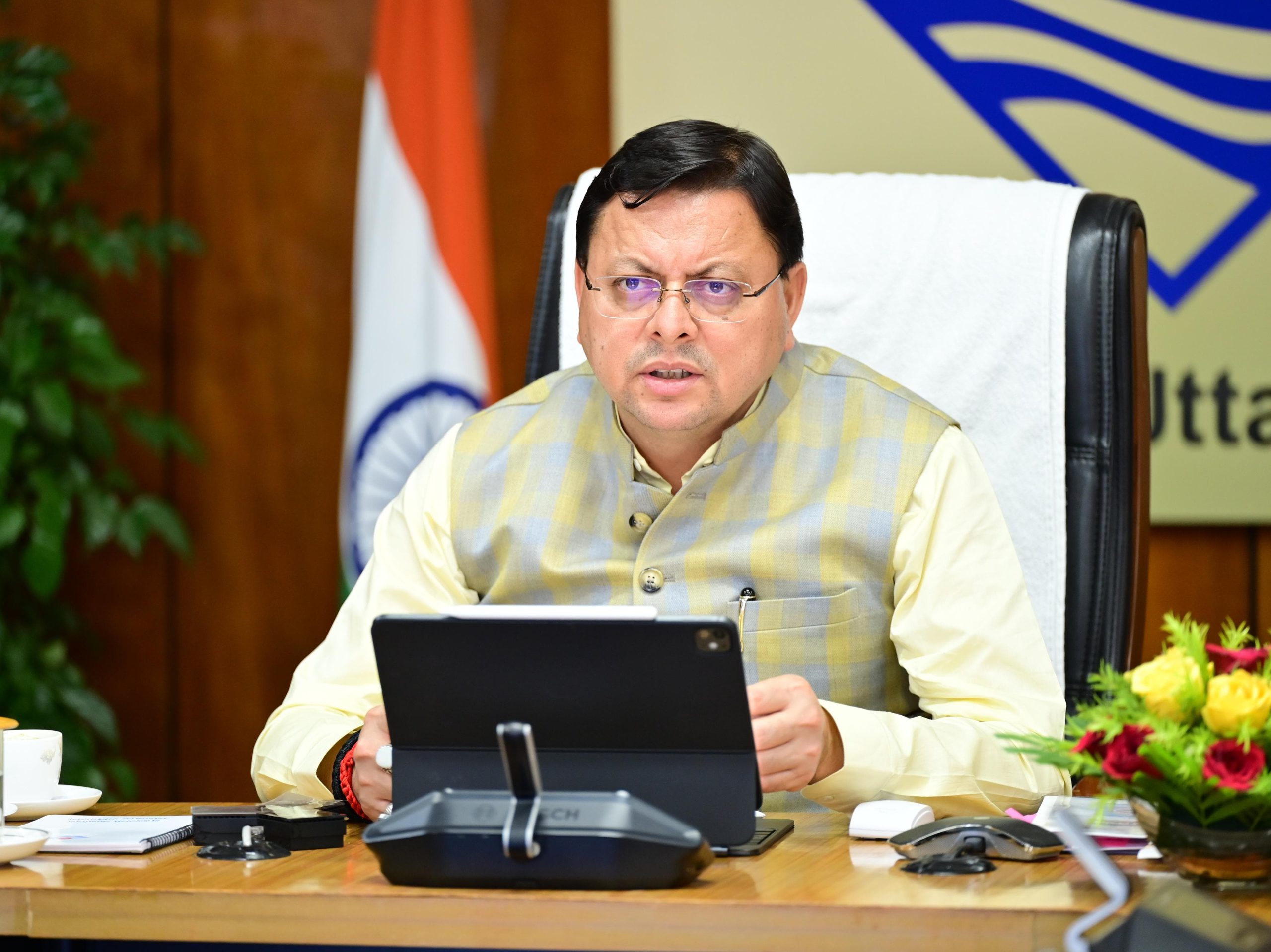सीएम धामी ने दिए एकीकृत पंचायत भवनों के निर्माण के निर्देश, सभी सुविधाएं एक ही स्थान पर होंगी उपलब्ध