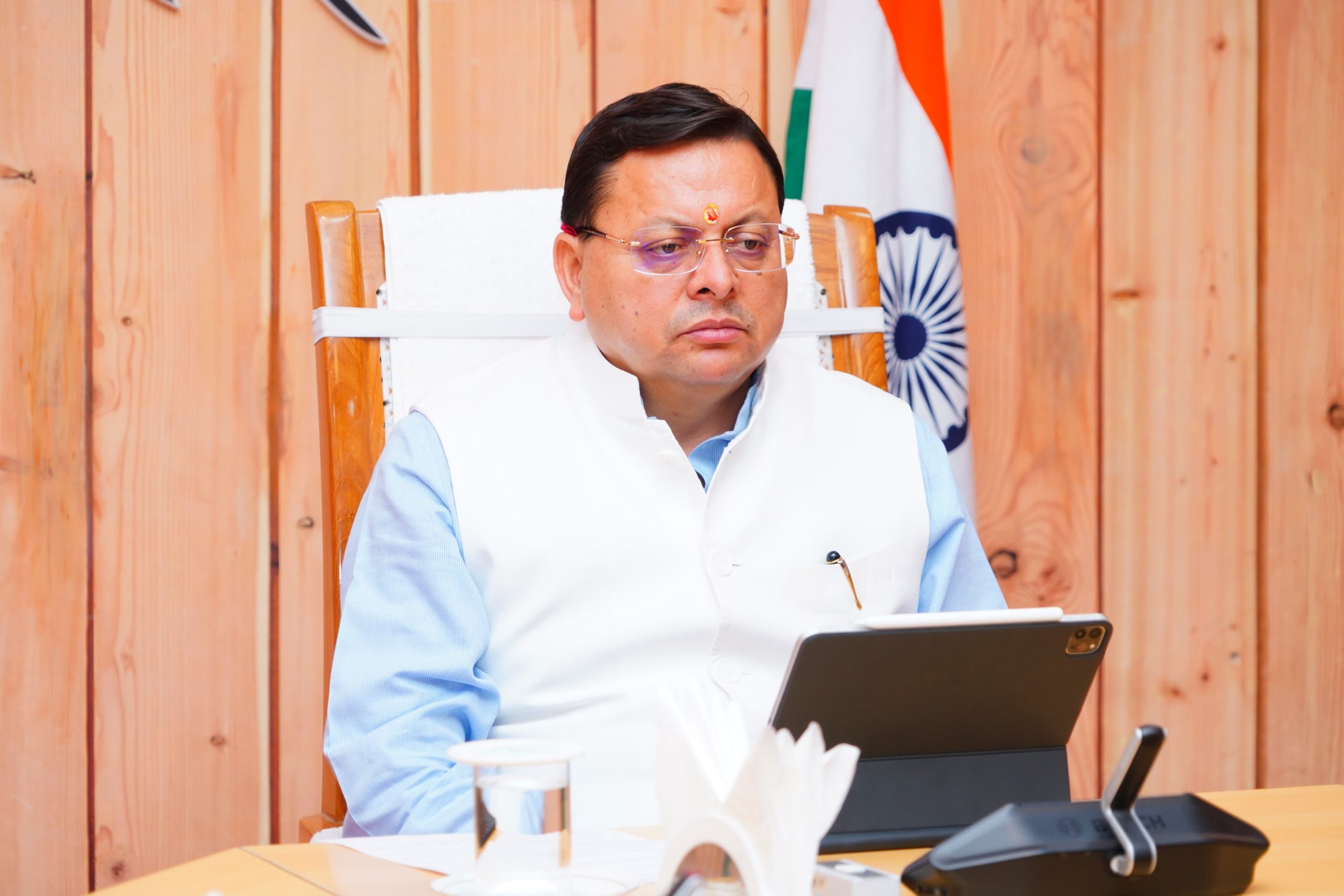 संवेदनशील स्थलों नहीं होगा नया निर्माण, सीएम धामी ने दिए सख्त निर्देश, आपदा से बचाव के लिए रोकथाम को प्राथमिकता