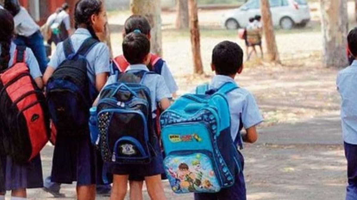 एमपी सरकार का बड़ा कदम, अब स्कूलों में ही बनेंगे विद्यार्थियों के आधार कार्ड, अगले सप्ताह से शुरू होगा अभियान