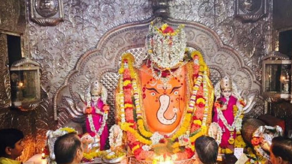 इंदौर के खजराना गणेश मंदिर में गणेशोत्सव की तैयारियां तेज, सवा लाख लड्डुओं और मोदकों का लगेगा भोग