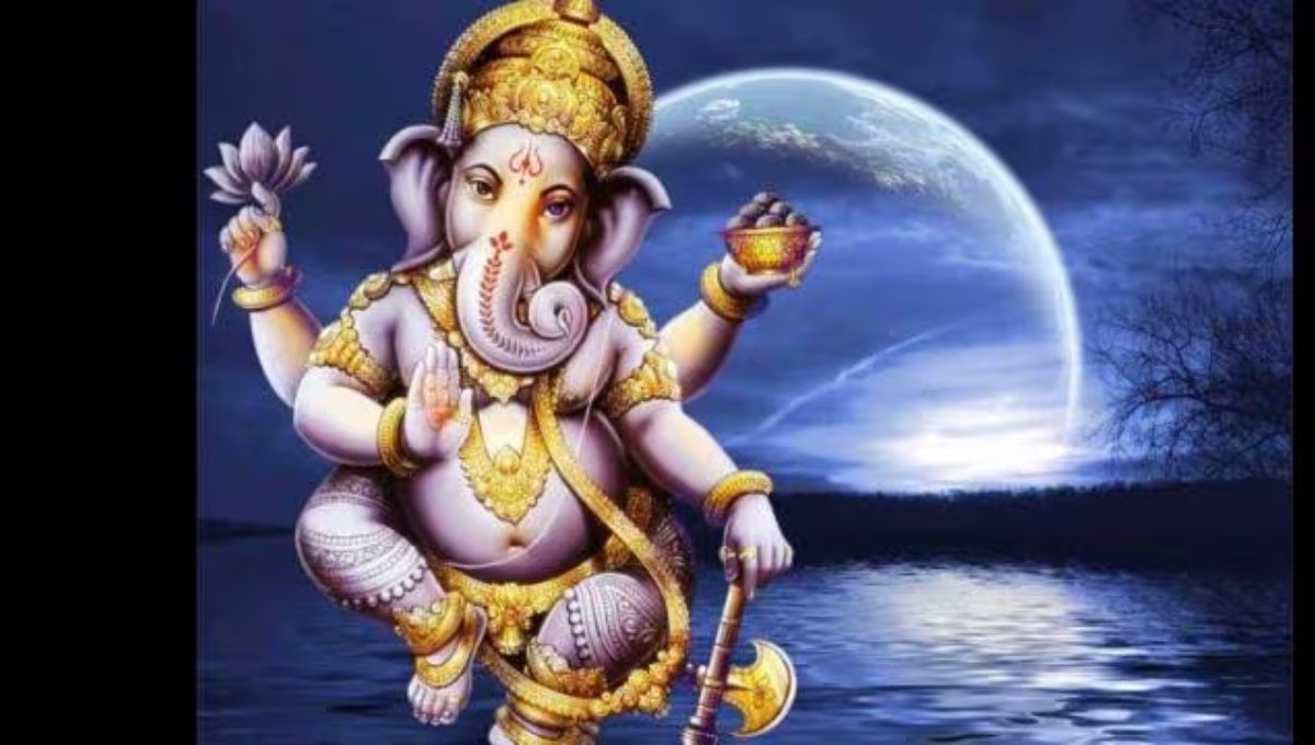 गणेश चतुर्थी पर चंद्र दर्शन क्यों हैं वर्जित? जानें इसके पीछे के धार्मिक कारण
